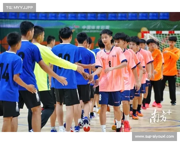 瓦拉干镇至滴翠园85公里爬坡段成为赛事决胜关键推动选手争夺激烈局面 瓦拉干镇至滴翠园85公里爬坡段成为赛事决胜关键推动选手争夺激烈局面