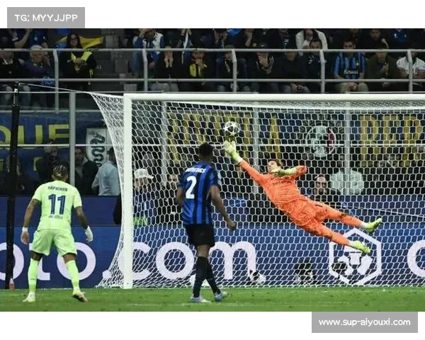 美洲队前锋马丁内斯因拉伤休战三周 将缺席对蓝十字关键战